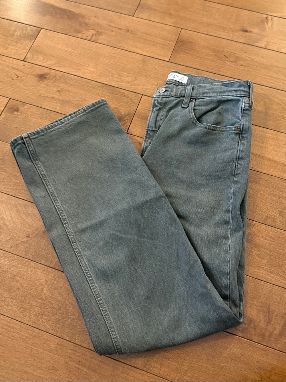 Abercrombie & Fitch Women’s Straight Leg Jeans